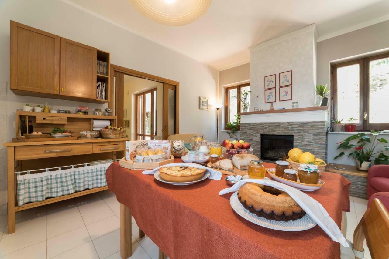 B&B Albachiara Casa Di Campagna Ogliastro Cilento Exterior foto